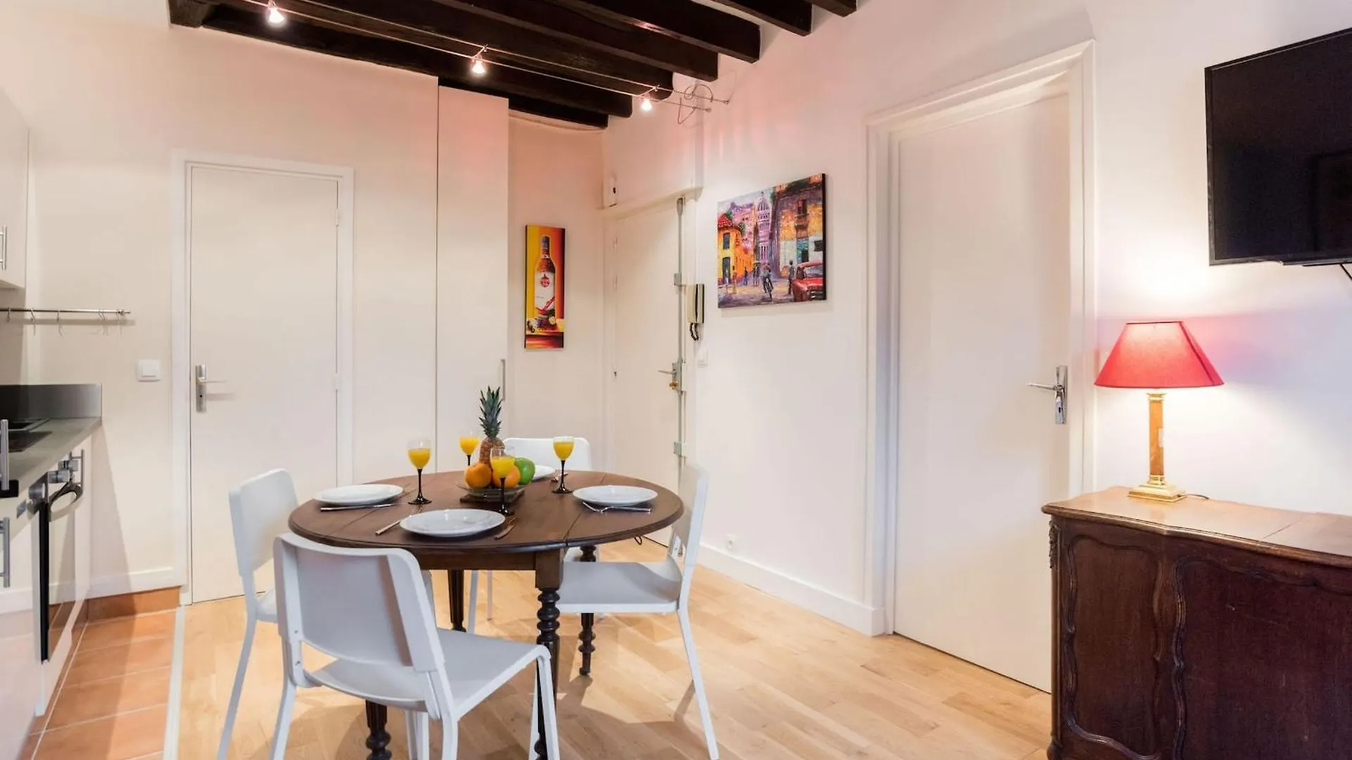 Le Marais & Arts Et Metiers - 1Br - Cityapartmentstay 파리 0*,  프랑스
